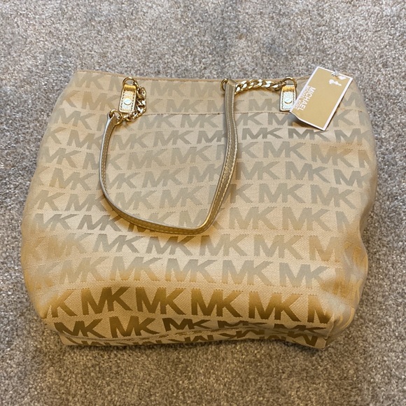 Michael Kors handbag new with tags - Picture 4 of 4